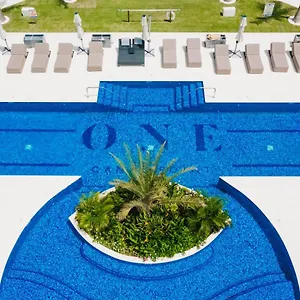 Resort One Canal Point